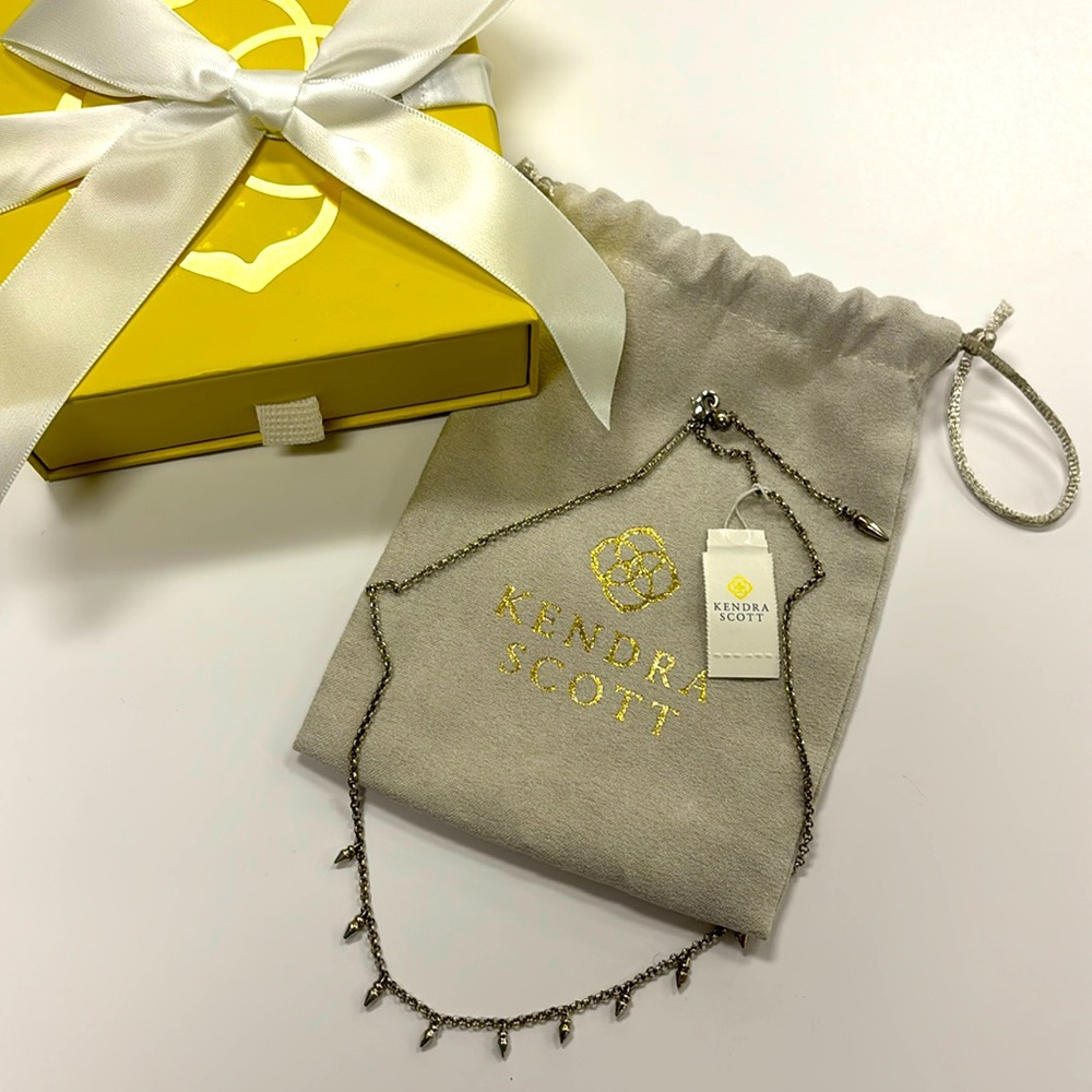Kendra Scott Necklace